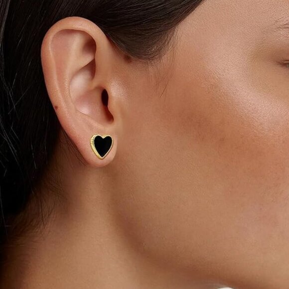 Women's 18K Gold Black Onyx Acrylic Heart Luxury Dainty Stud Earrings - Picture 6 of 6